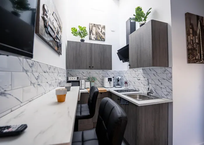 Le Petit Pierre à 5 Min De La Gare Insolites *